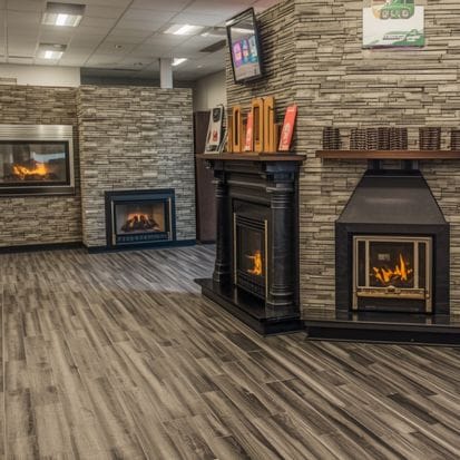 Adkisson Air1 fireplace showroom in Holly MI